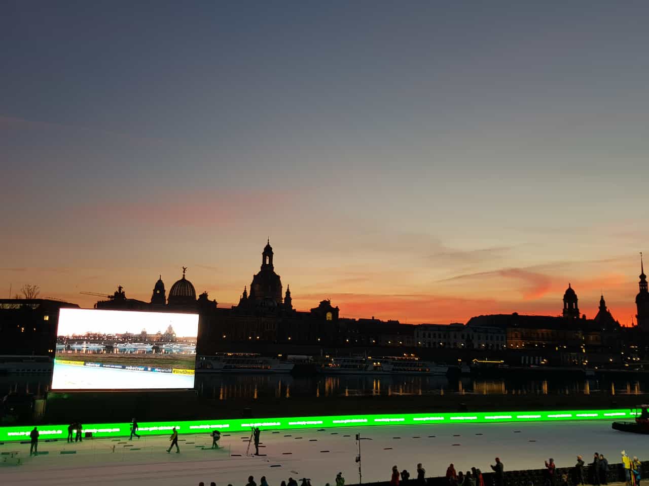 Weltcupstrecke bei Sonnenuntergang 